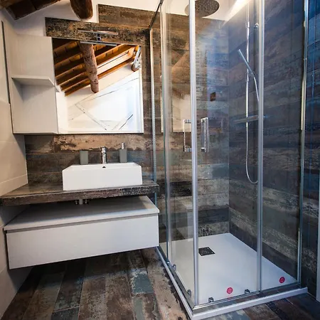 Penthouse At The Monument *